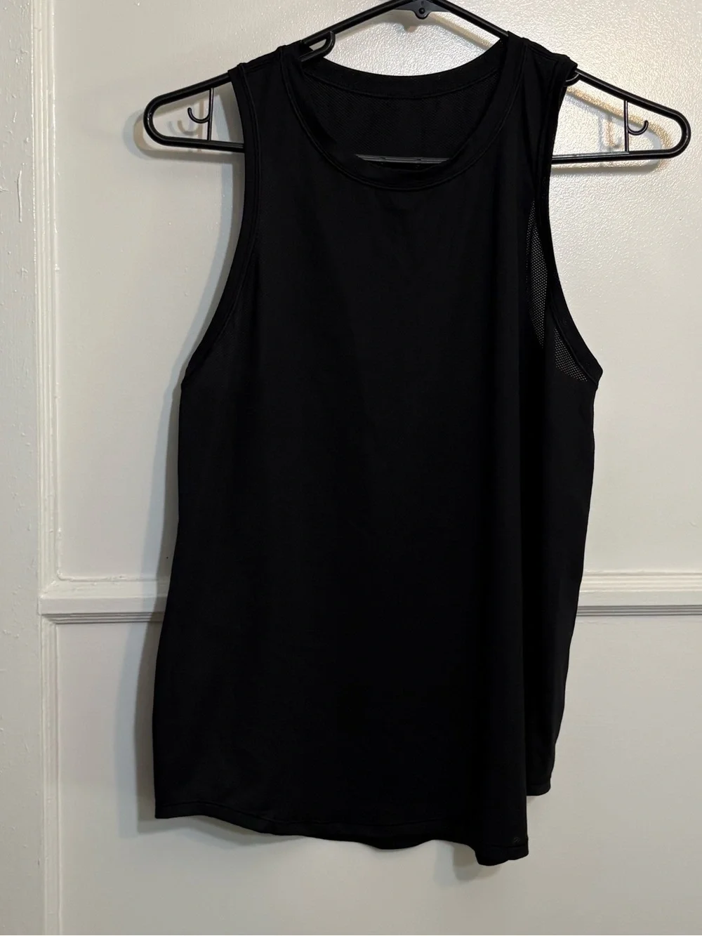 Lululemon tank black